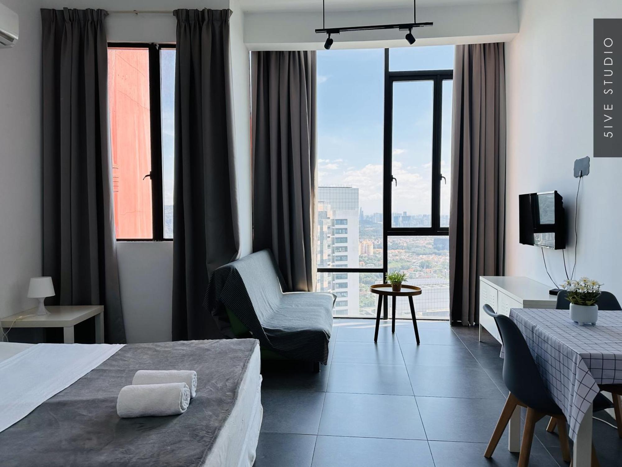 Five Studio - Empire Damansara Petaling Jaya Ngoại thất bức ảnh